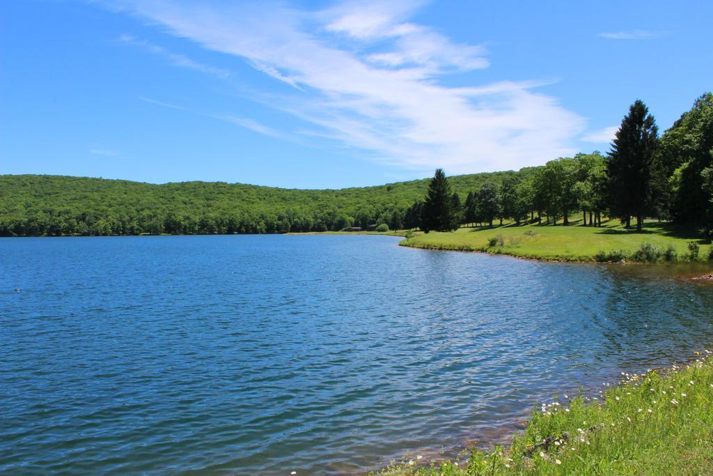 Alpine Lake Resort Terra Alta Εξωτερικό φωτογραφία